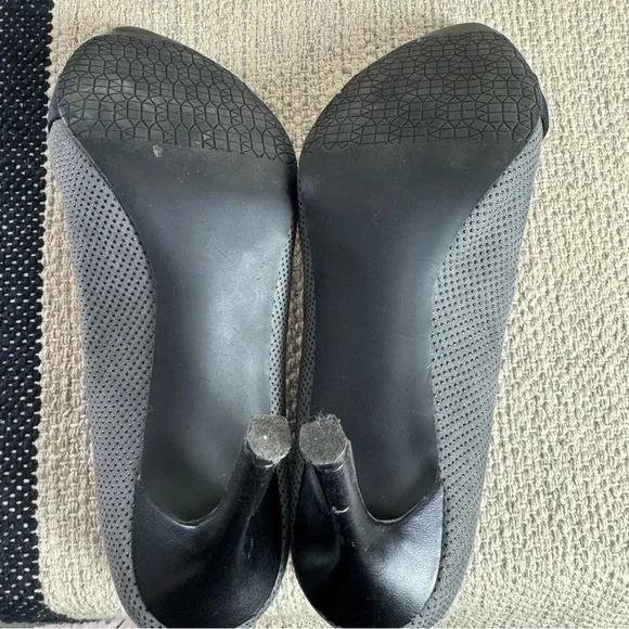 Audrey Brook Abbie Pump Heels in Gray Pebbled Suede - Picture 7 of 7